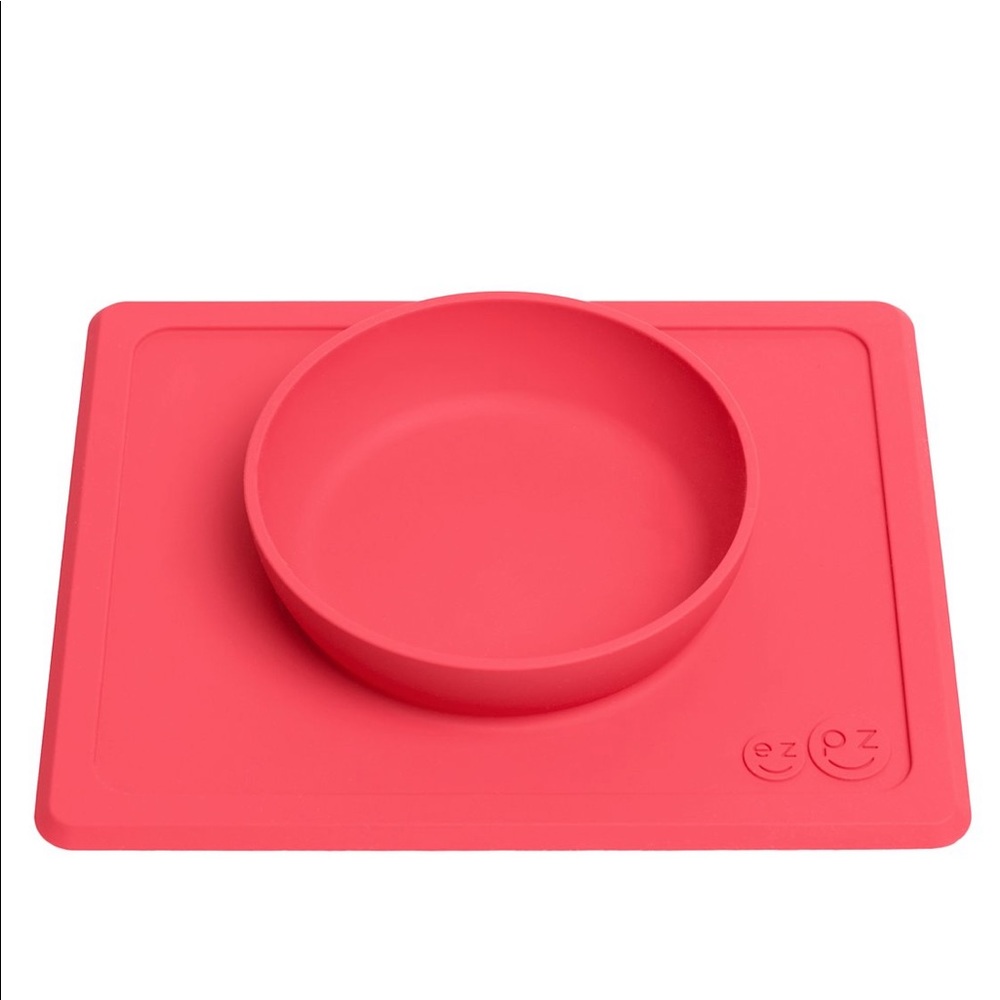 NEW ezpz silicone kids bowl with suction placemat